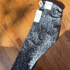 Old navy high rise leggings NWT